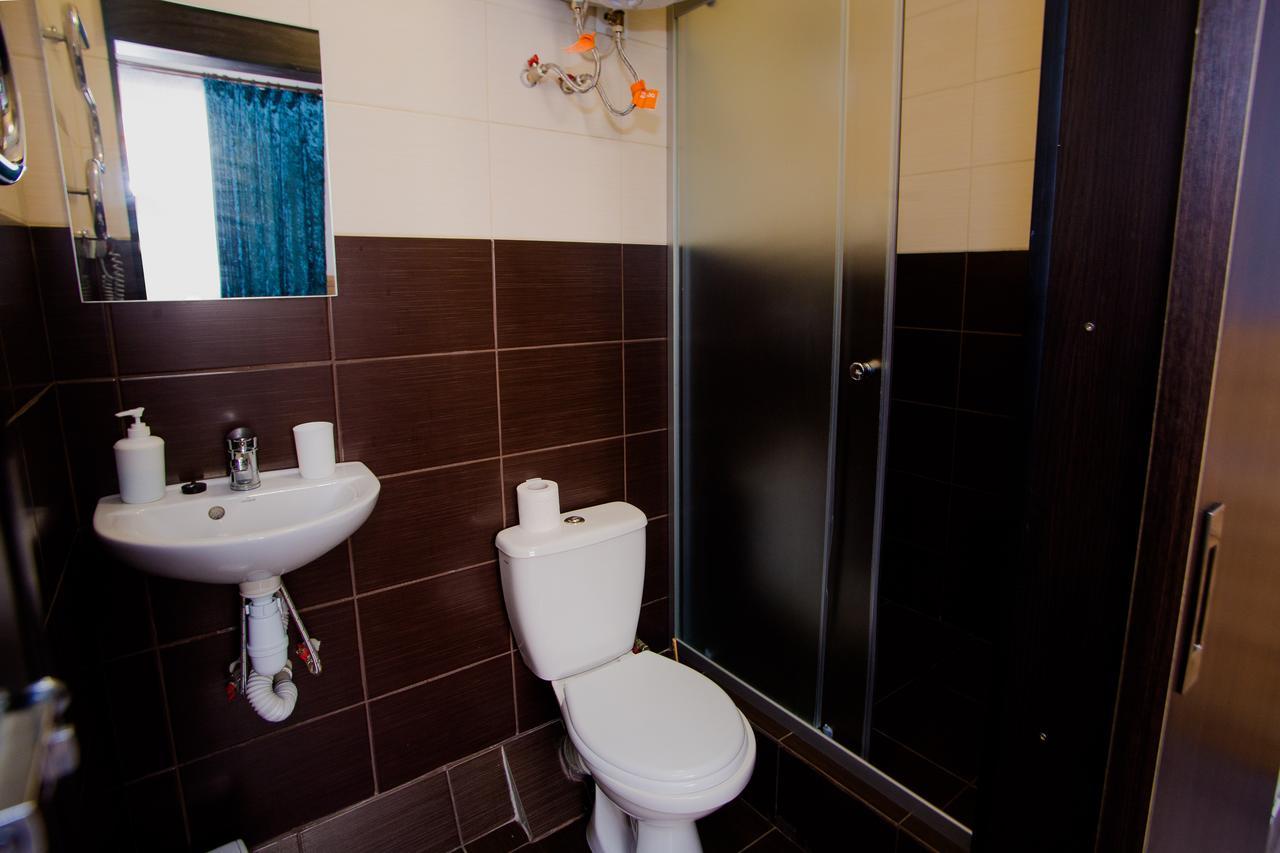 Ok Hotel Rivne Exterior photo